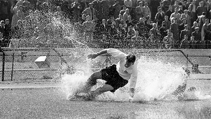 The Splash — Tom Finney at Stamford Bridge, 1956